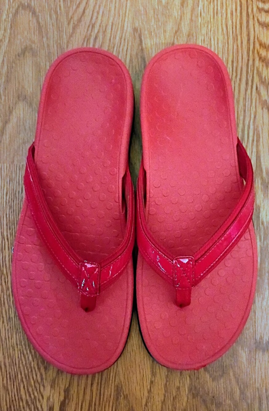 Vionic Red Women's Flip Flop Sandals